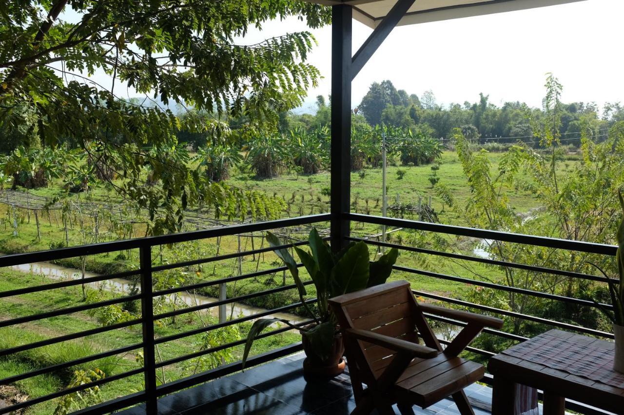 Apartamento Rai Boonsom Phrao Exterior foto
