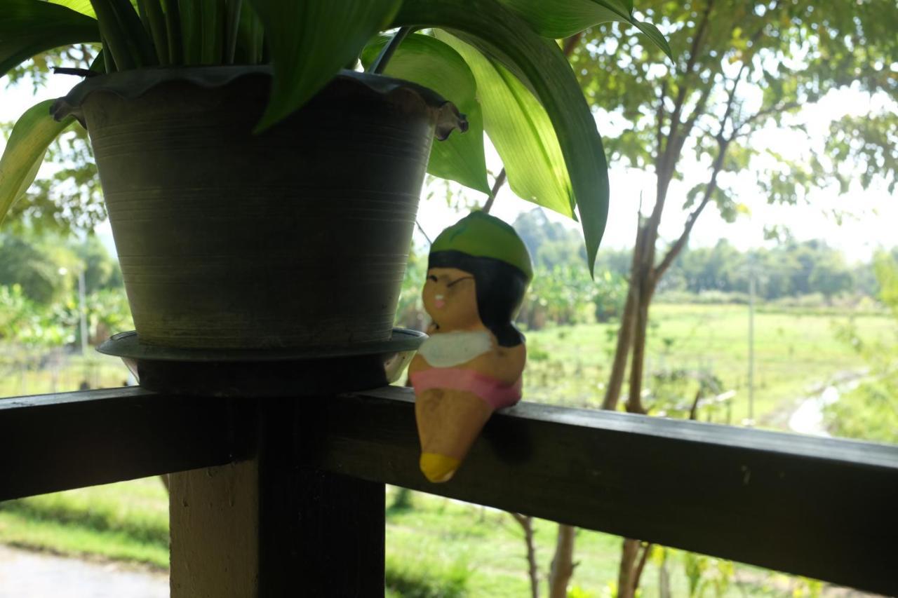 Apartamento Rai Boonsom Phrao Exterior foto